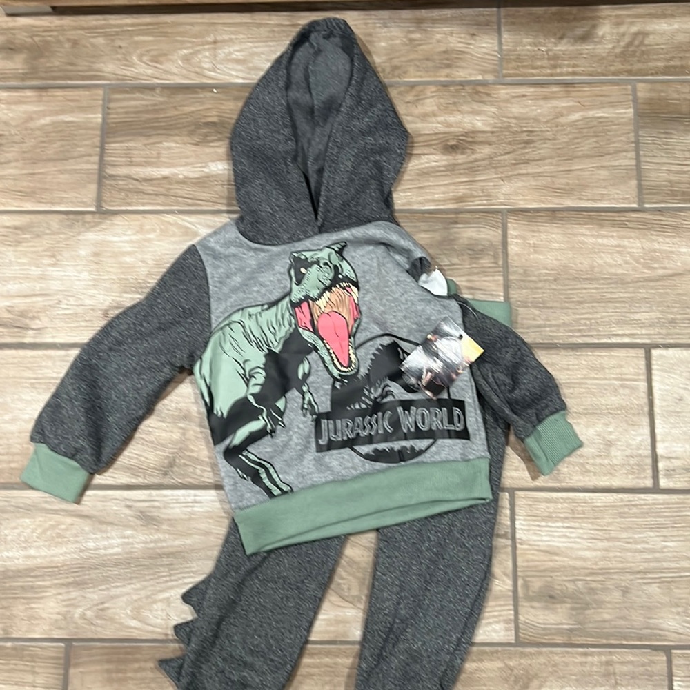 Boys Jurassic Park set size 3T